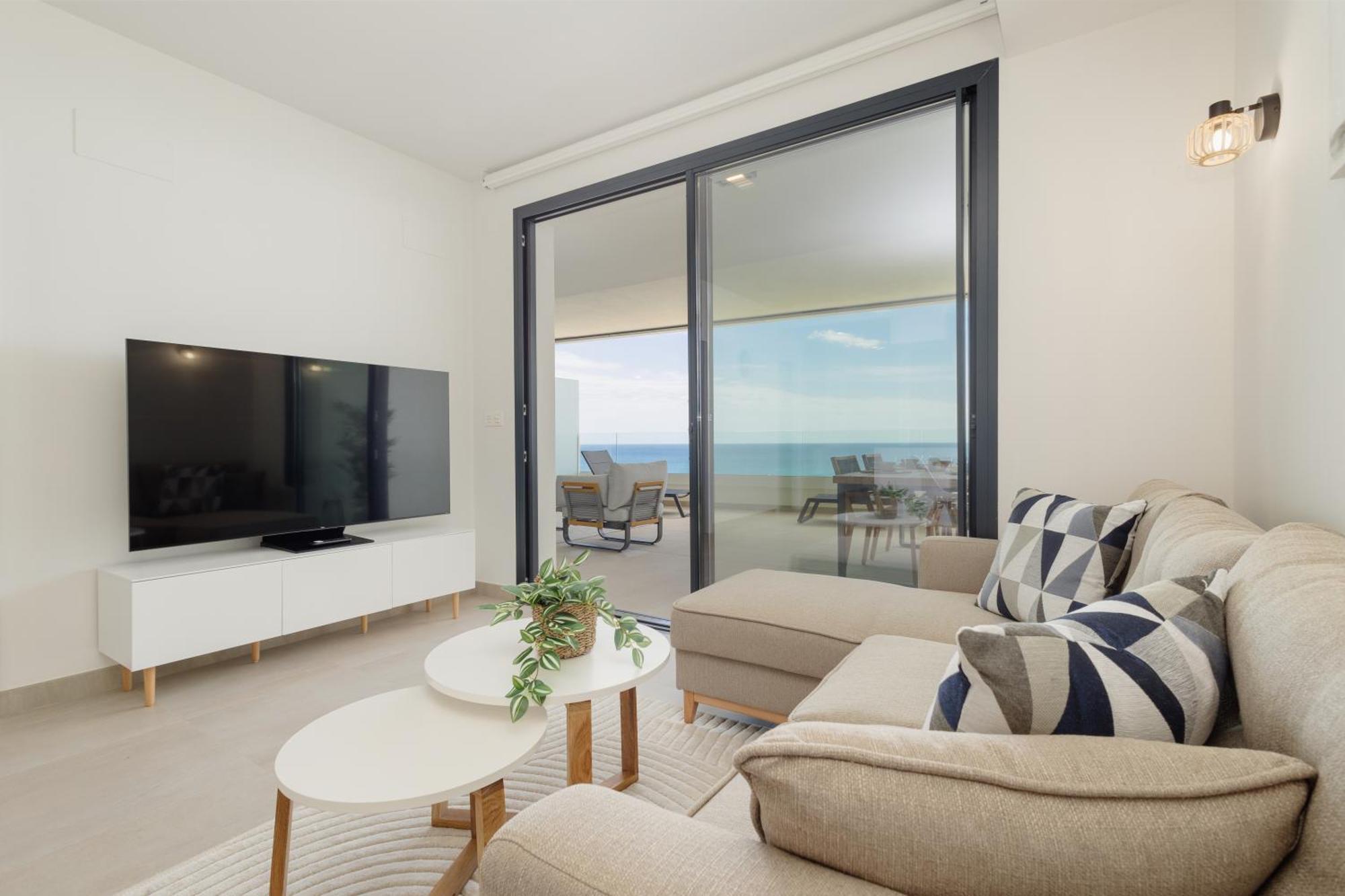 Modern Apartment, With Large Terrace And Panoramic Sea Views, In Fuengirola Apartamento