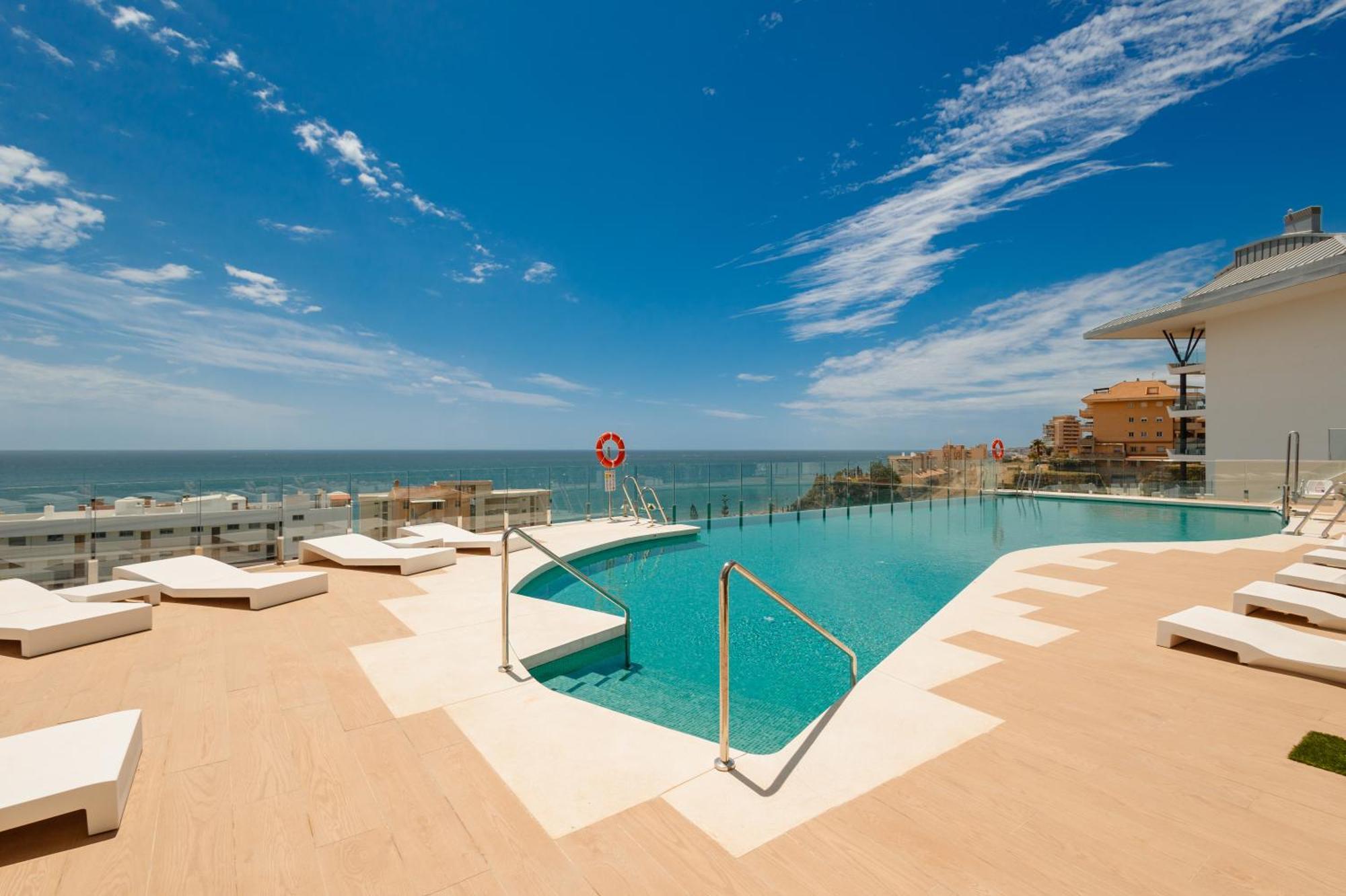 Modern Apartment, With Large Terrace And Panoramic Sea Views, In Fuengirola * Málaga